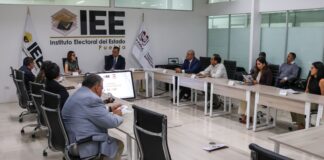 Celebra IEE firma de convenio con IAP