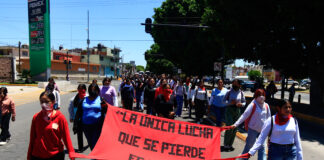 Normalistas de Teteles marchan en Puebla para exigir justicia por represión de 2021
