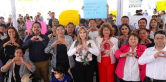 Encabeza Ceci Arellano jornada del SEDIF en beneficio de familias de Santo Tomás Hueyotlipan