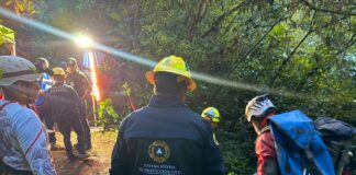 Hallan dos cuerpos en Grutas de Chichicazapa