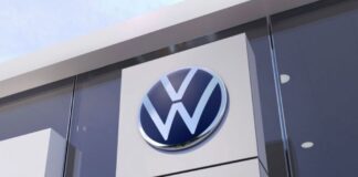 Volkswagen abre la puerta al primer contrato colectivo para administrativos