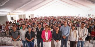 Omar Muñoz respalda a mil 500 familias con apoyos alimentarios