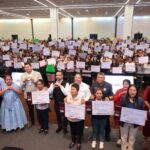 Entregan diputadas y diputados del Congreso apoyos del Programa de Obra Comunitaria