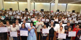 El pueblo organizado decide y transforma con obra comunitaria: Armenta Mier