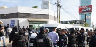 Operativo contra transporte turístico arma caos en la Vía Atlixcáyotl