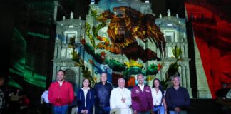 Disfruta Pepe Chedraui videomapping monumental de Fiestas Patrias junto con las y los poblanos
