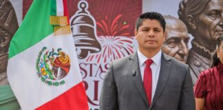 Omar Muñoz preside ceremonia por Independencia de México