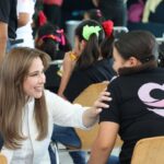 Festeja Ceci Arellano fiestas patrias en casas de asistencia del SEDIF