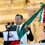 Gobernador Armenta Mier honra a heroínas y madres buscadoras en el Grito de Independencia