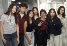 BUAP lleva salud sexual, estrés y riesgos del vapeo a la prepa Zapata