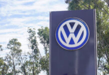 Adiós a la huelga en VW; trabajadores aprueban aumento global de 8.24%